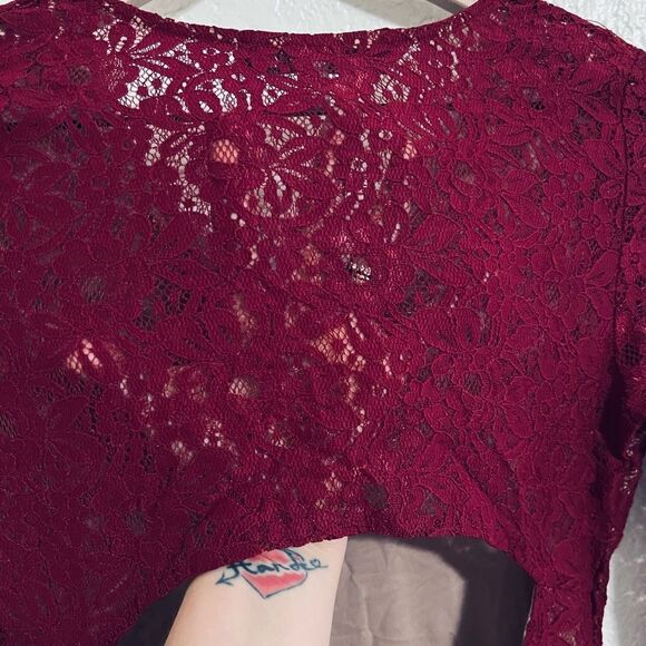 Lovers + Friends Lace Mini Dress Cut Out Back Body Con Burgundy Red Size M - Picture 12 of 14